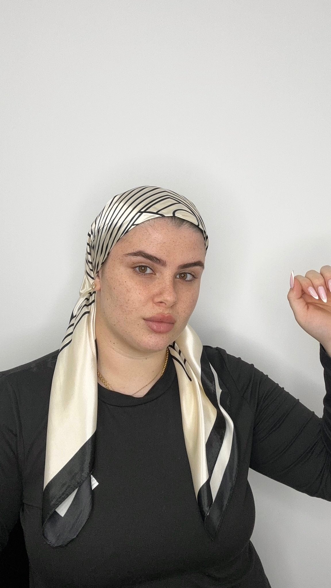 מטפחת סאטן| פראג