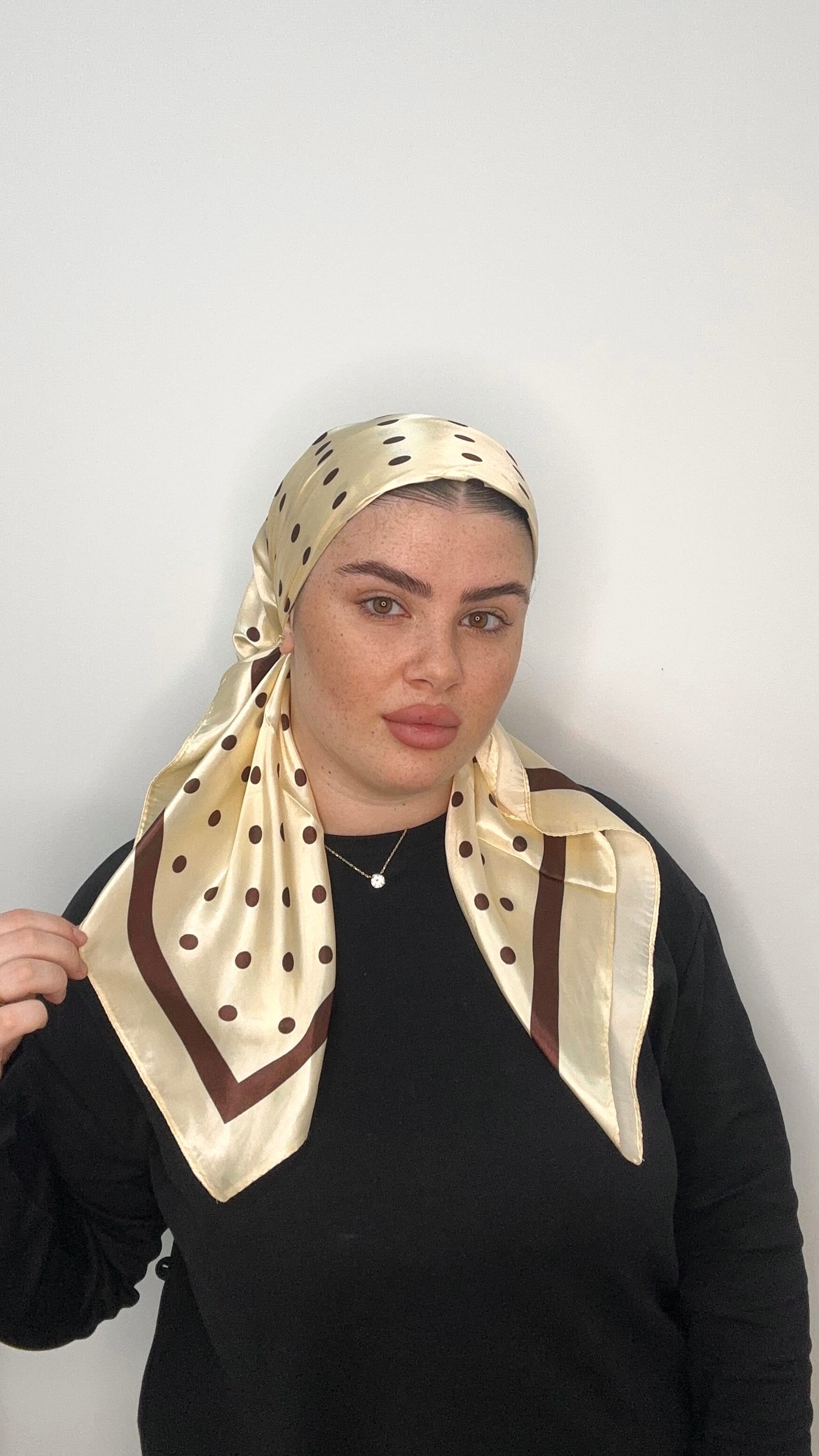 מרובעת סאטן| מילאנו