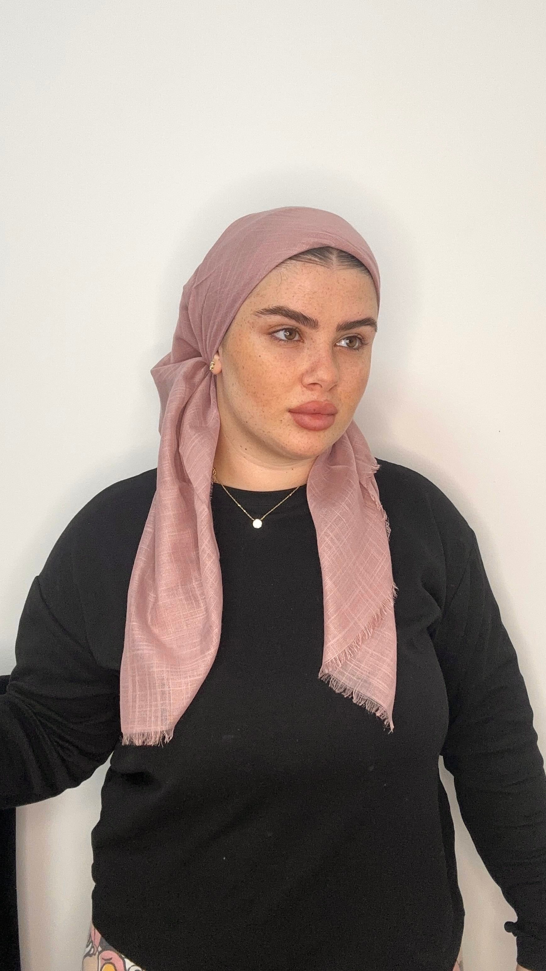 מרובעת ורד| פודרה