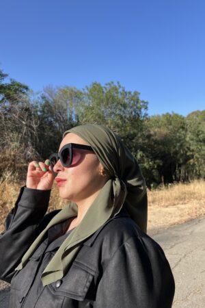 מרובעת ירוק זית